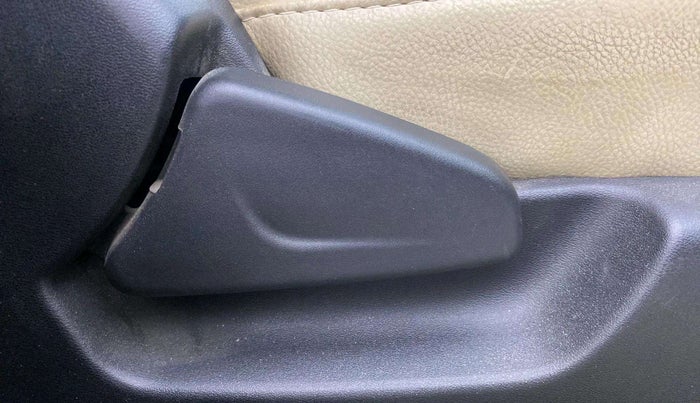 2018 Datsun Redi Go S 1.0 AMT, Petrol, Automatic, 21,343 km, Driver Side Adjustment Panel