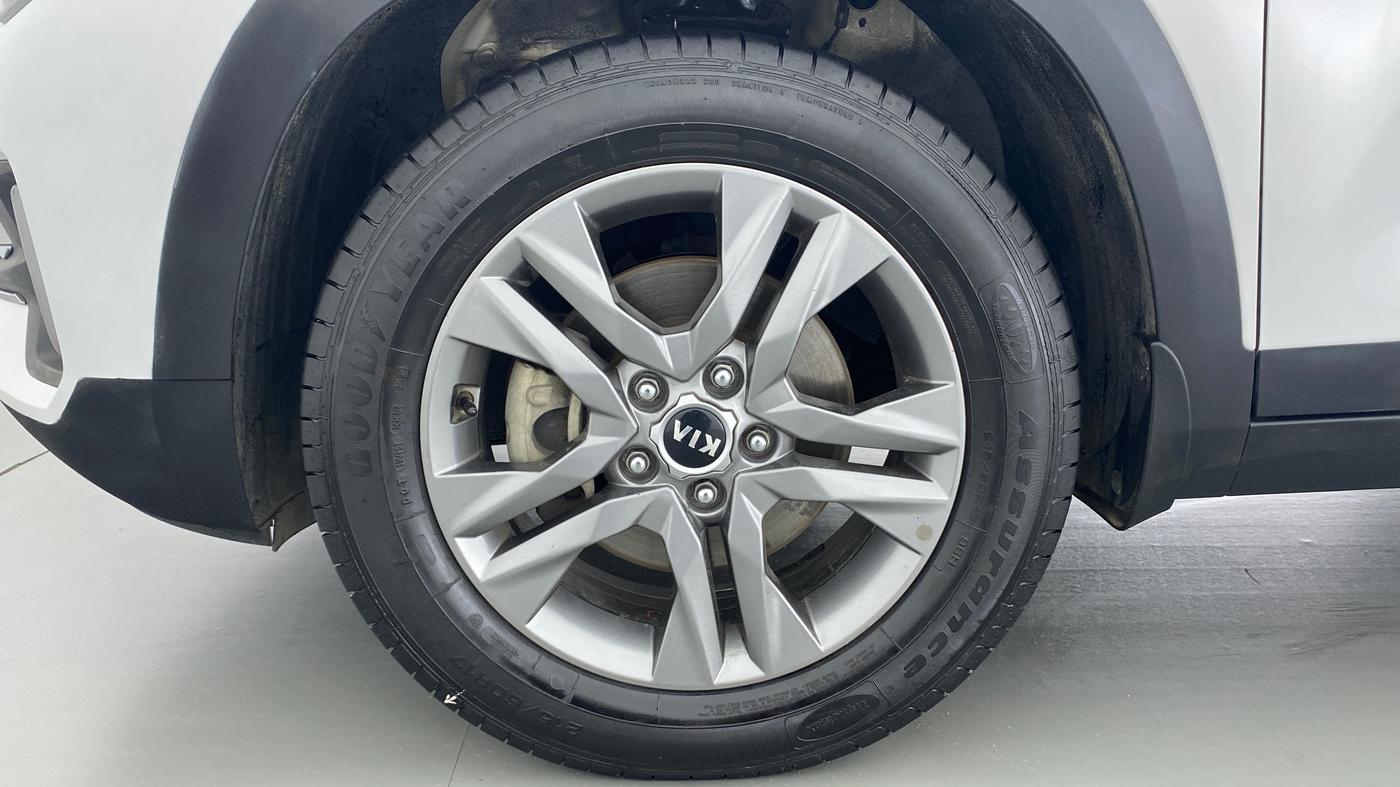 2020 KIA SELTOS HTX AT PETROL, Petrol, Automatic, 30,758 km, Left Front Wheel