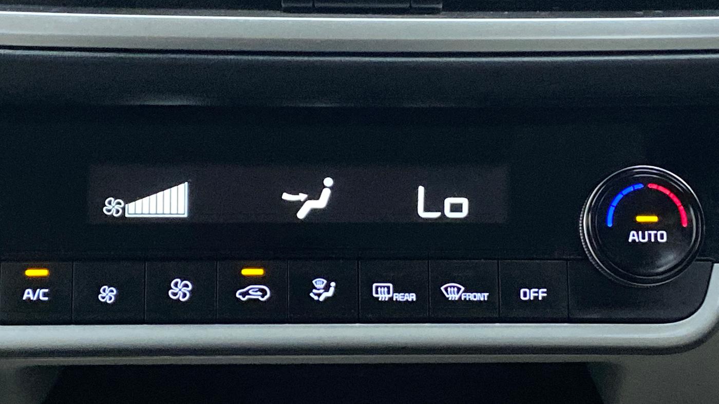 2020 KIA SELTOS HTX AT PETROL, Petrol, Automatic, 30,758 km, Automatic Climate Control