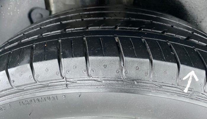 2020 KIA SELTOS HTX AT PETROL, Petrol, Automatic, 30,758 km, Right Rear Tyre Tread