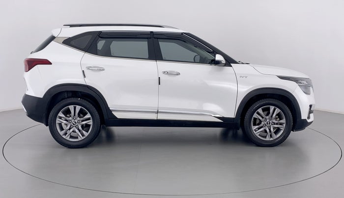 2020 KIA SELTOS HTX AT PETROL, Petrol, Automatic, 30,758 km, Right Side View