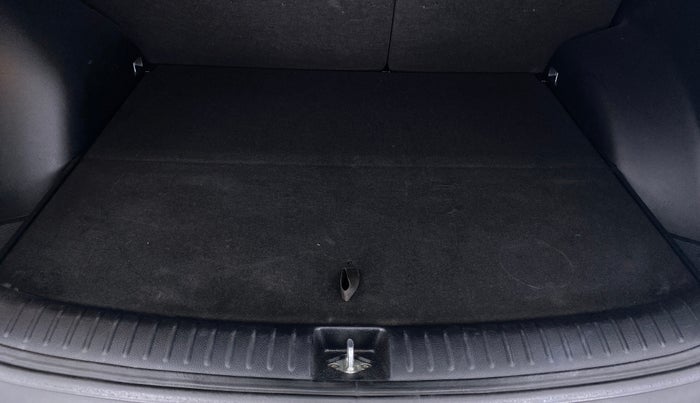 2020 KIA SELTOS HTX AT PETROL, Petrol, Automatic, 30,758 km, Boot Inside