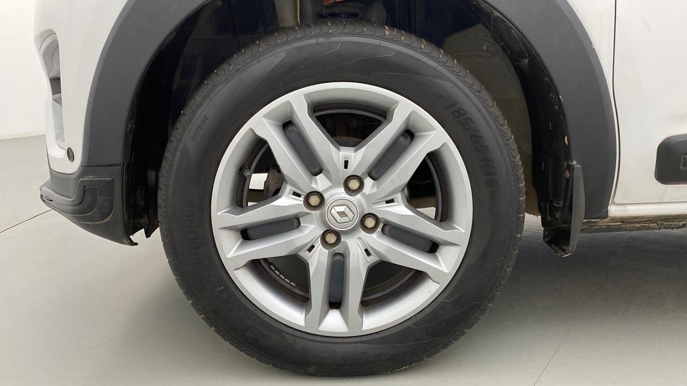 2020 Renault TRIBER RXZ AT, Petrol, Automatic, 11,763 km, Left Front Wheel