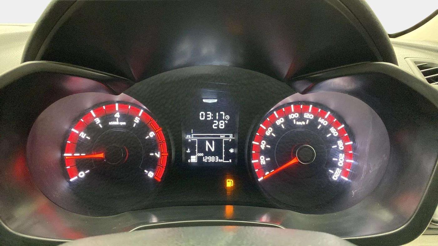 2022 Mahindra XUV300 W6 1.2 PETROL, Petrol, Manual, 13,171 km, Odometer Image