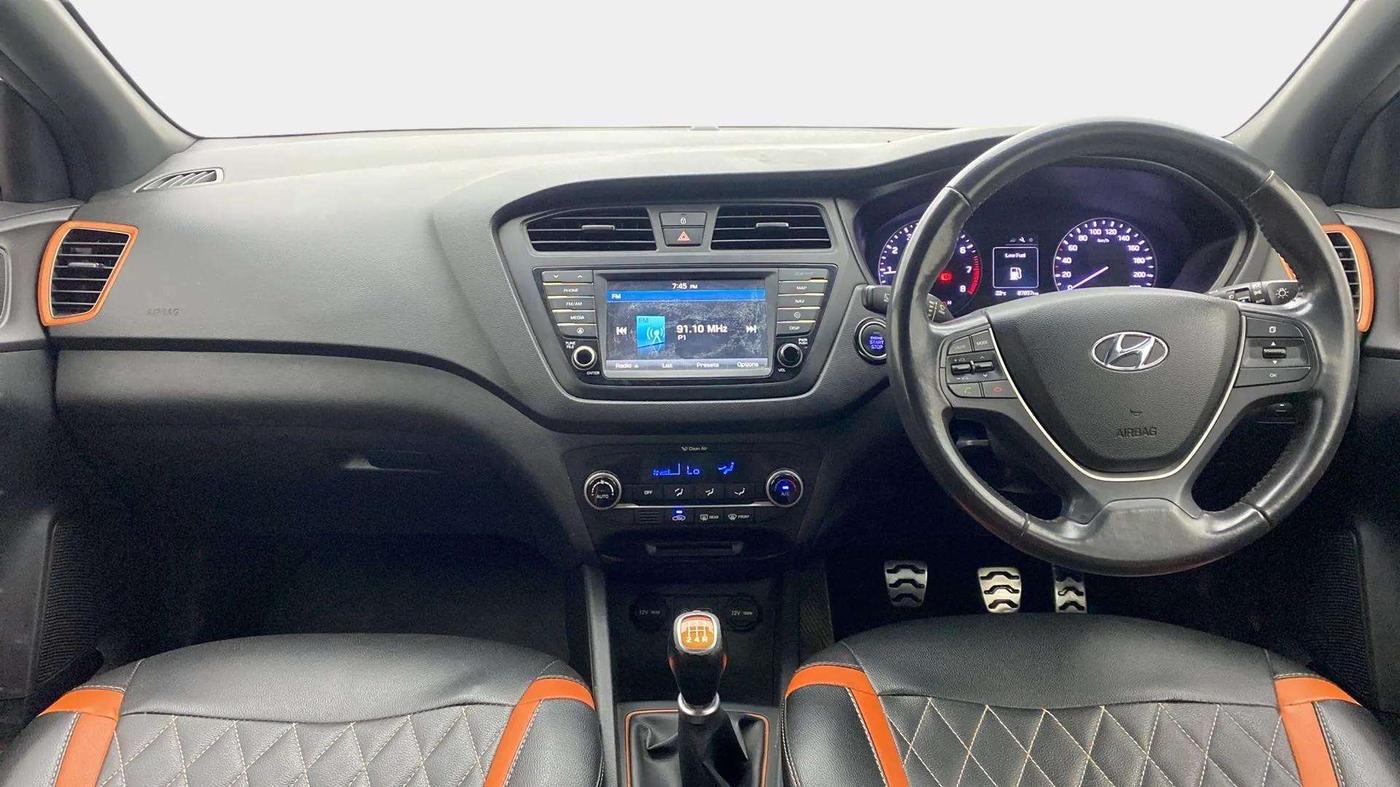 2016 Hyundai i20 Active 1.2 SX, Petrol, Manual, 87,891 km, Dashboard