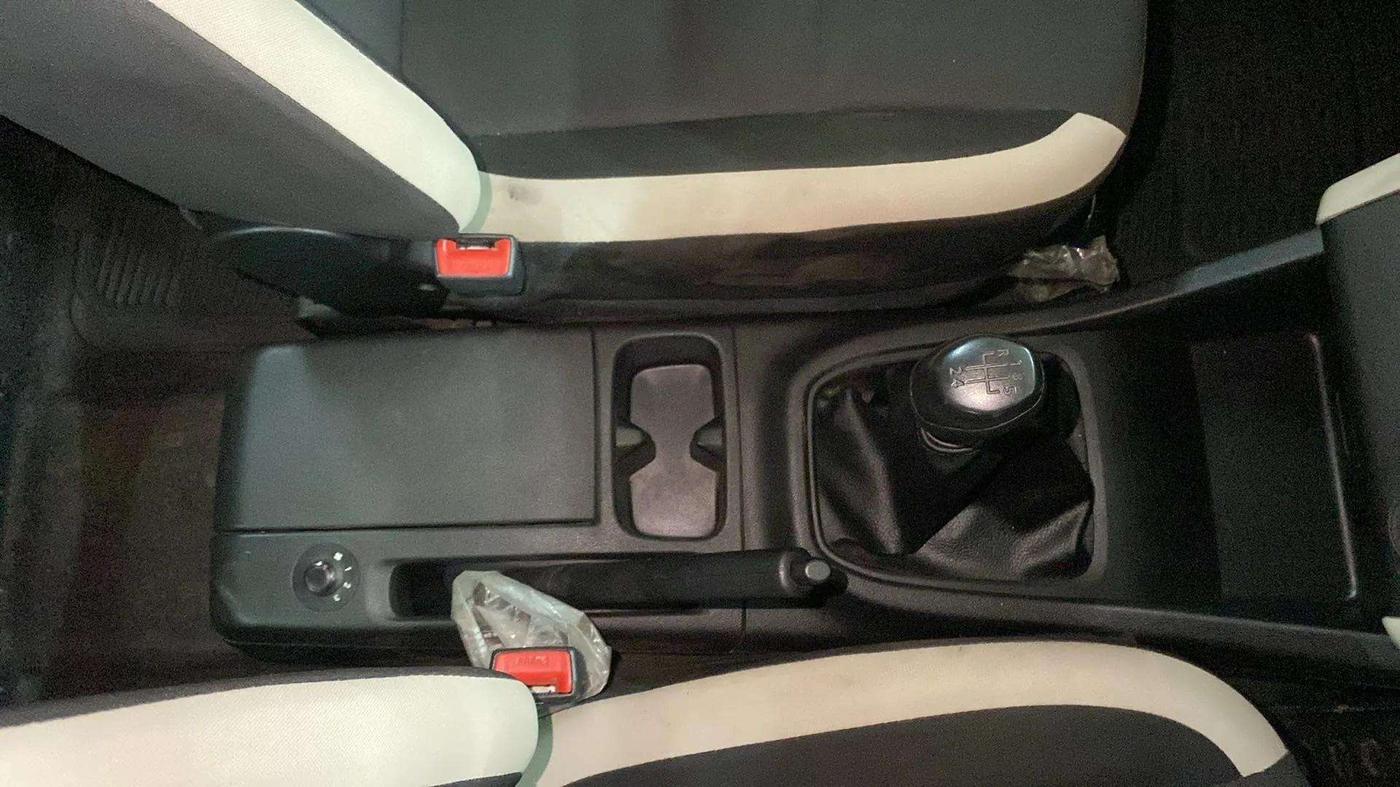2020 Renault TRIBER RXL MT, Petrol, Manual, 11,731 km, Gear Lever