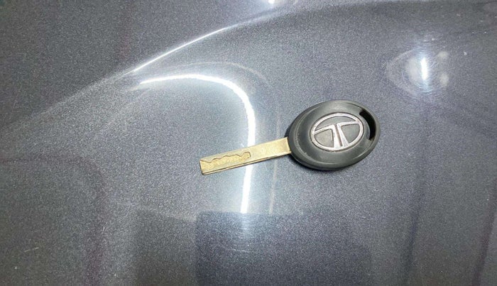 2019 Tata NEXON XT PLUS PETROL, Petrol, Manual, 12,424 km, Key Close Up