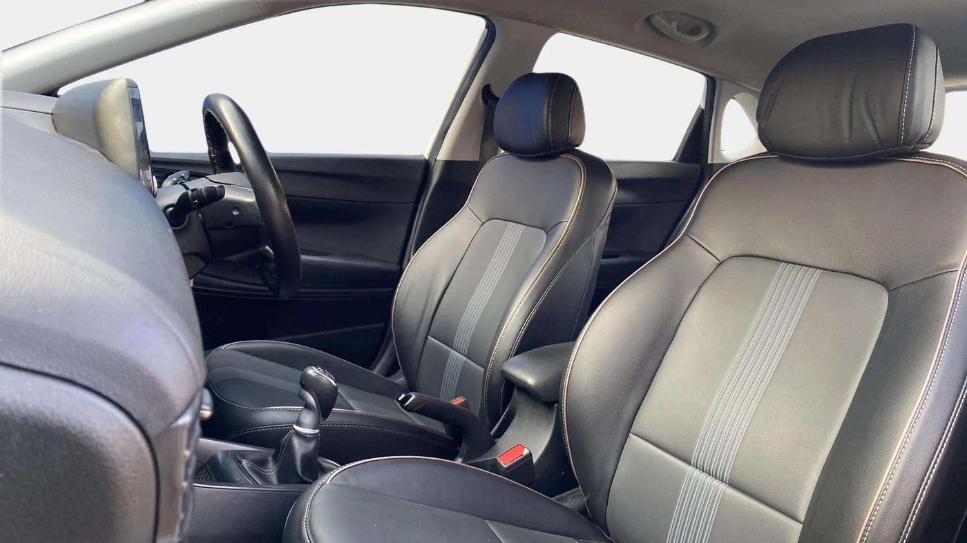 2021 Hyundai NEW I20 SPORTZ 1.0T GDI IMT, Petrol, Manual, 43,476 km, Right Side Front Door Cabin