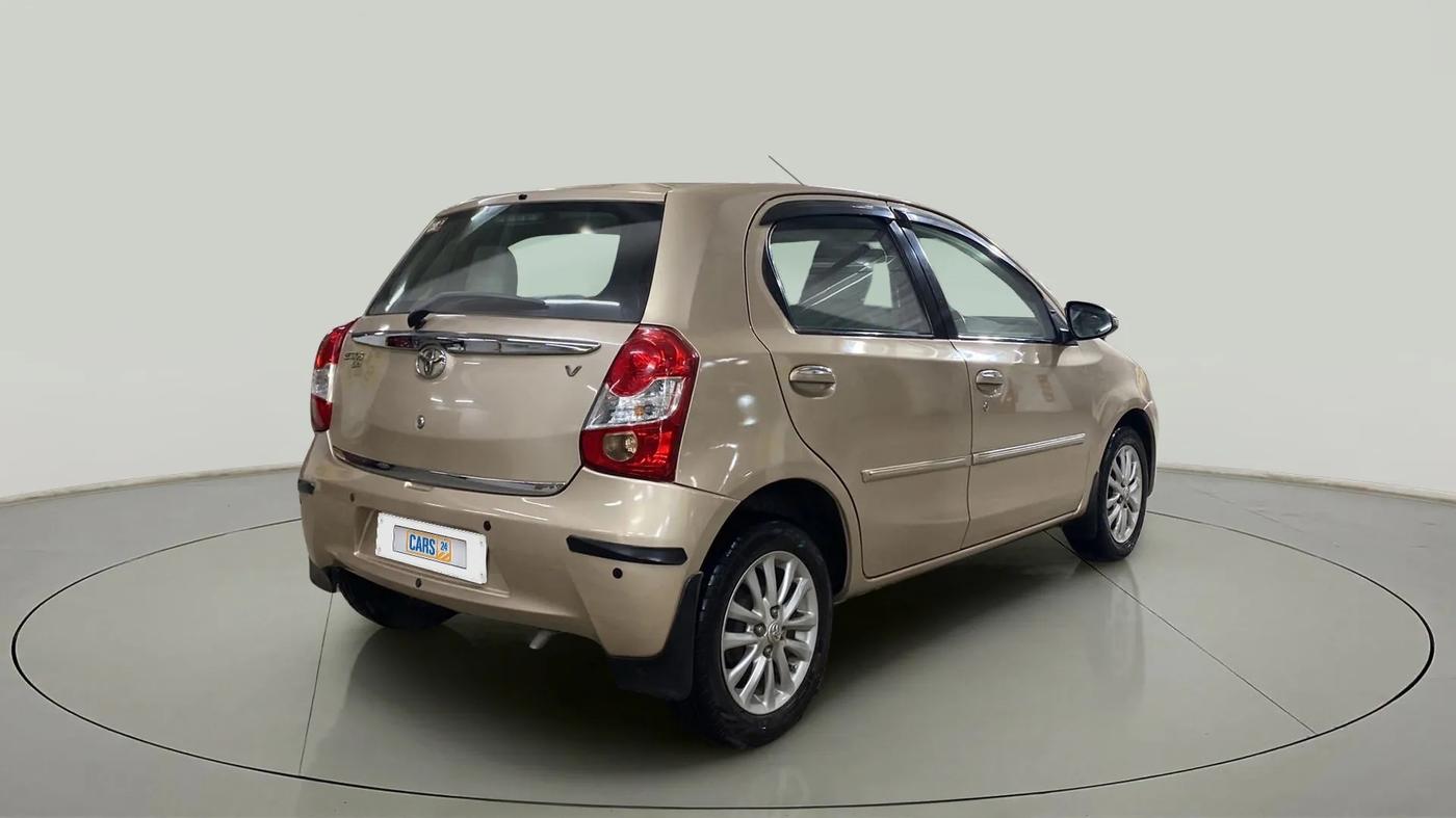2013 Toyota Etios Liva V SP, Petrol, Manual, 32,054 km, Right Back Diagonal