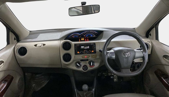 2013 Toyota Etios Liva V SP, Petrol, Manual, 32,054 km, Dashboard