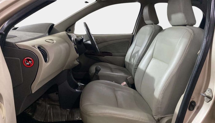 2013 Toyota Etios Liva V SP, Petrol, Manual, 32,054 km, Right Side Front Door Cabin