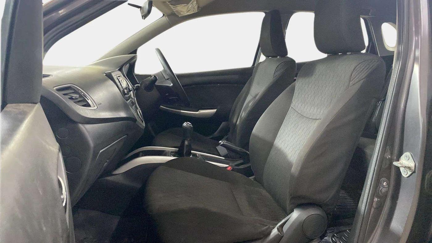 2017 Maruti Baleno DELTA DIESEL 1.3, Diesel, Manual, 90,909 km, Right Side Front Door Cabin