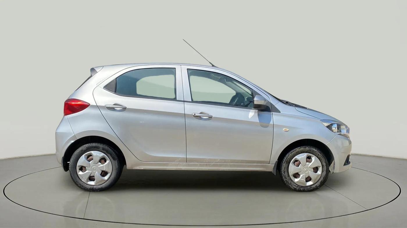 2018 Tata Tiago XTA PETROL, Petrol, Automatic, 45,947 km, Right Side