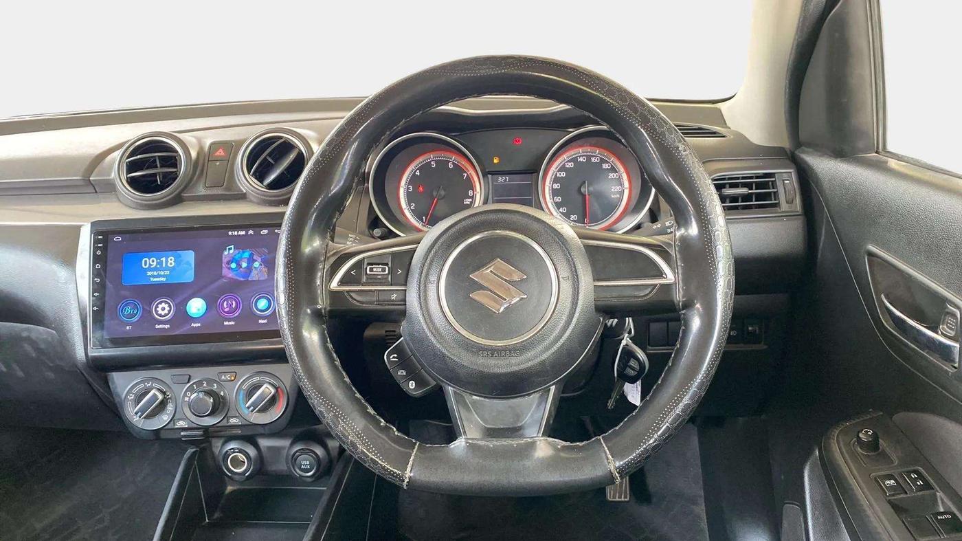 2020 Maruti Swift VXI, Petrol, Manual, 70,825 km, Steering Wheel Close Up