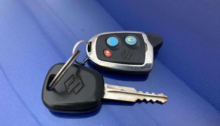 2015 Maruti Alto 800 LXI, Petrol, Manual, 54,127 km, Key Close Up