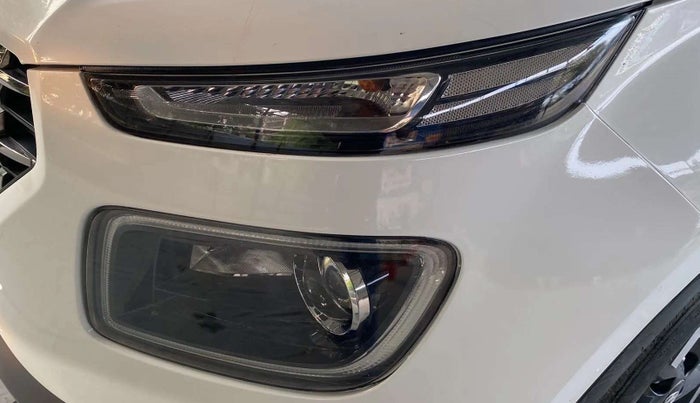 2019 Hyundai VENUE SX PLUS 1.0 TURBO DCT, Petrol, Automatic, 42,394 km, Left headlight - Minor scratches