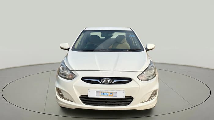 2013 Hyundai Verna FLUIDIC 1.6 VTVT SX, Petrol, Manual, 77,282 km, Front