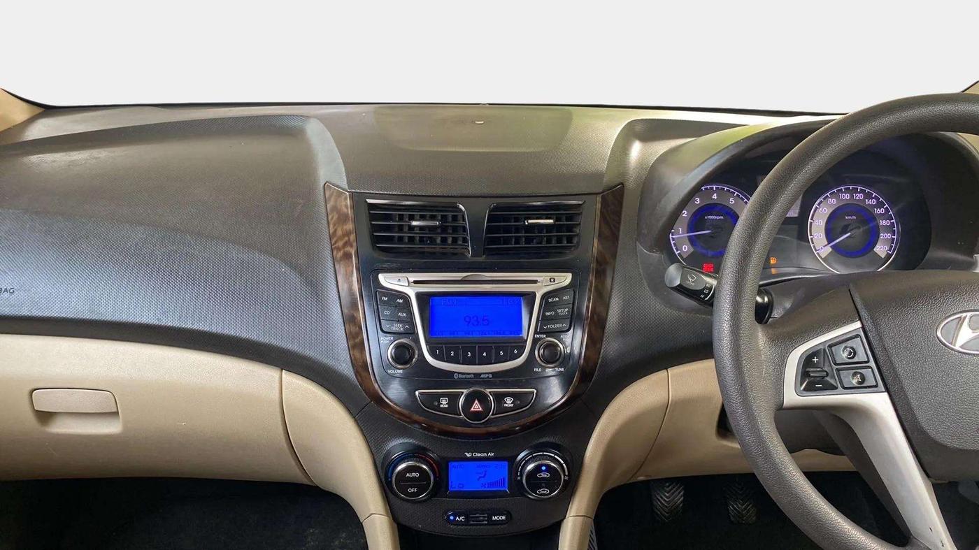 2013 Hyundai Verna FLUIDIC 1.6 VTVT SX, Petrol, Manual, 77,282 km, Air Conditioner