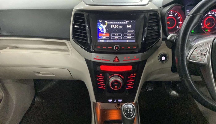 2019 Mahindra XUV300 W8 1.2 PETROL, Petrol, Manual, 48,846 km, Air Conditioner