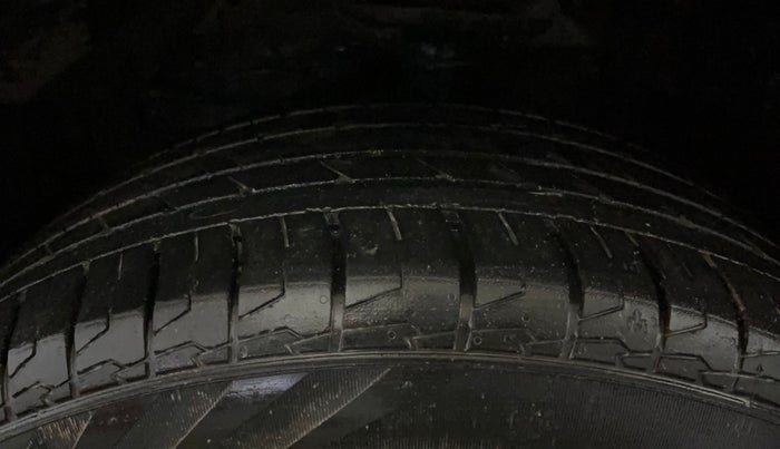 2022 Maruti Vitara Brezza VXI, Petrol, Manual, 44,506 km, Left Front Tyre Tread