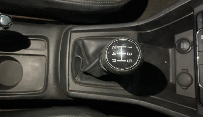 2022 Maruti Vitara Brezza VXI, Petrol, Manual, 44,506 km, Gear Lever