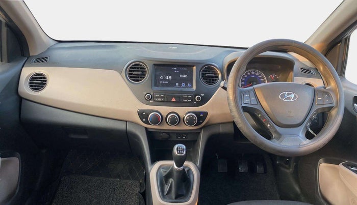 2017 Hyundai Grand i10 SPORTZ (O) 1.2 KAPPA VTVT, Petrol, Manual, 67,008 km, Dashboard
