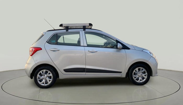 2017 Hyundai Grand i10 SPORTZ (O) 1.2 KAPPA VTVT, Petrol, Manual, 67,008 km, Right Side