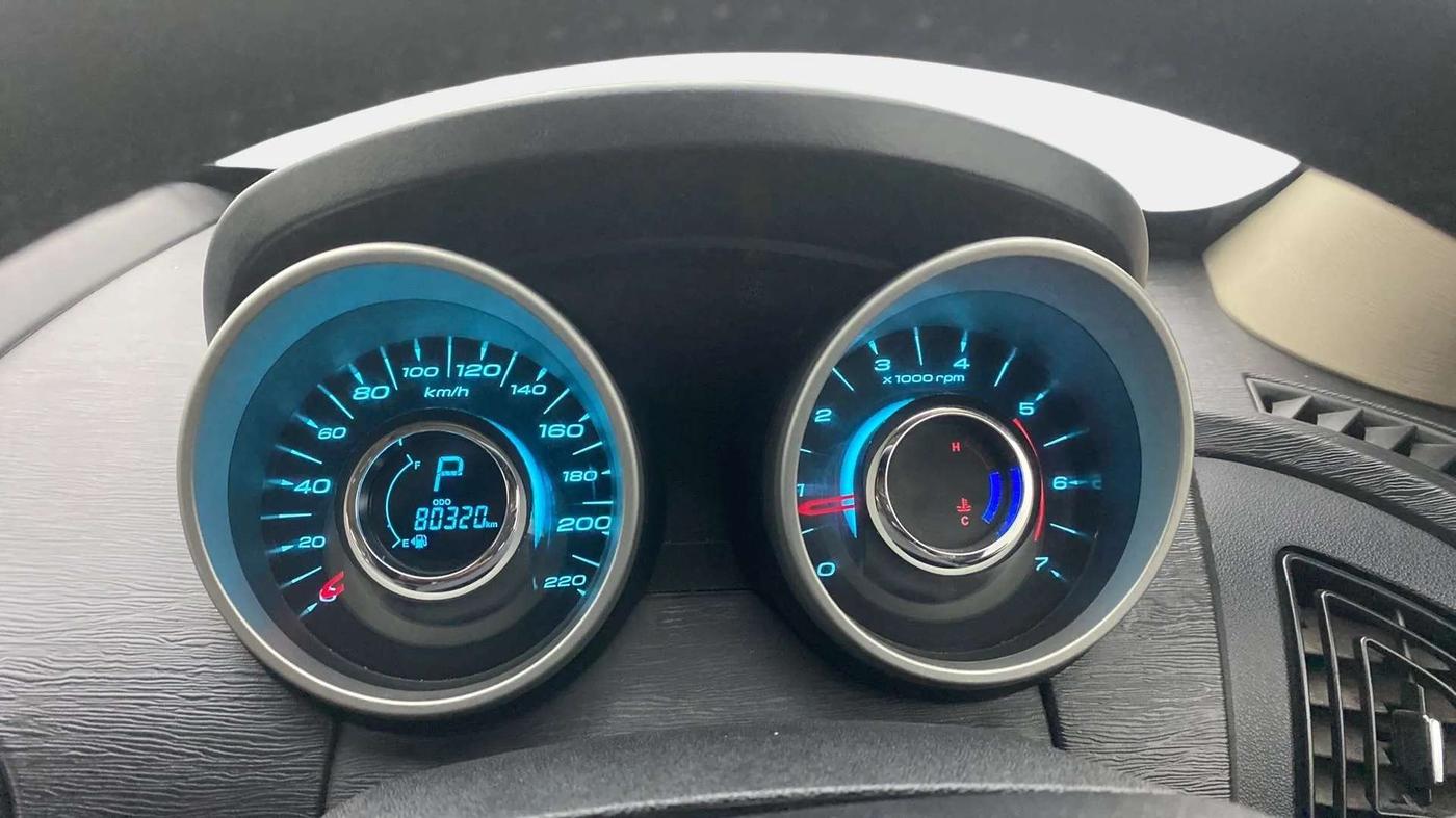 2017 Mahindra XUV500 W10 AT, Diesel, Automatic, 80,374 km, Odometer Image