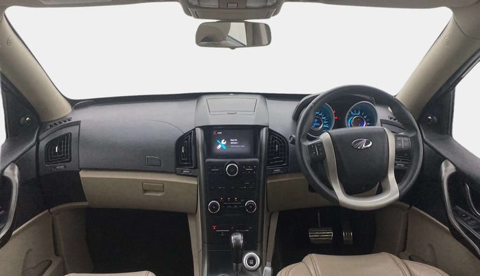 2017 Mahindra XUV500 W10 AT, Diesel, Automatic, 80,374 km, Dashboard
