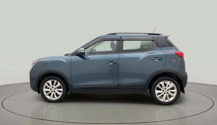 2021 Mahindra XUV300 W8 1.2 PETROL, Petrol, Manual, 19,725 km, Left Side