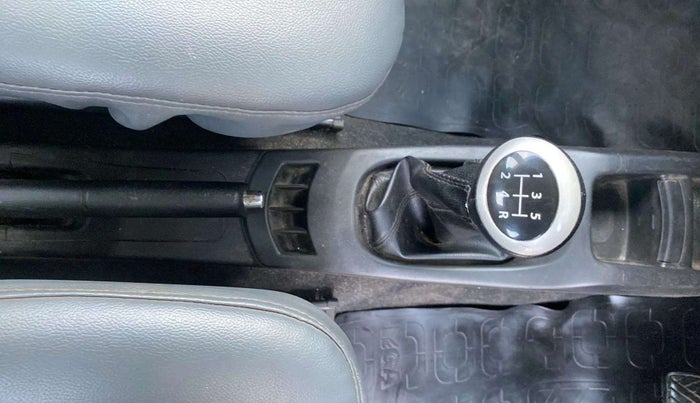 2013 Maruti Wagon R 1.0 VXI, Petrol, Manual, 59,735 km, Gear Lever