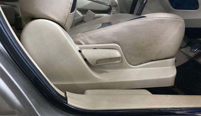 2015 Maruti Swift Dzire VXI, Petrol, Manual, 43,609 km, Driver Side Adjustment Panel