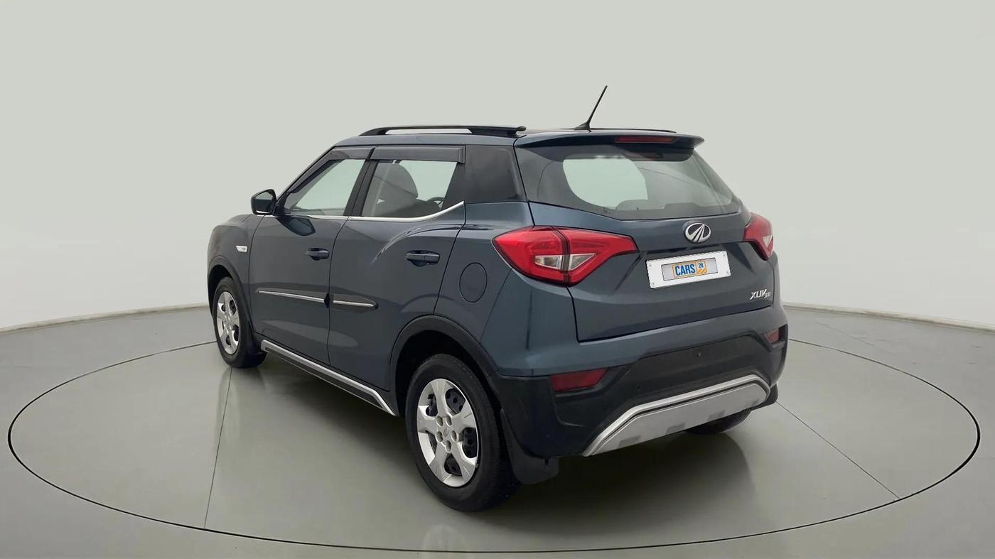 2022 Mahindra XUV300 W6 1.2 PETROL, Petrol, Manual, 40,482 km, Left Back Diagonal