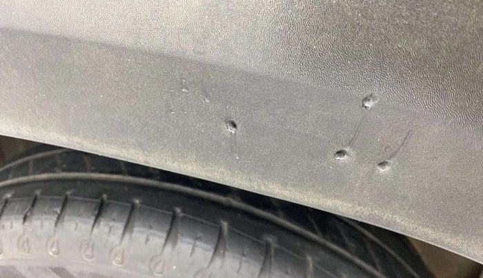 2020 Renault Kwid RXT 1.0 AMT (O), Petrol, Automatic, 34,529 km, Left fender - Cladding has minor damage
