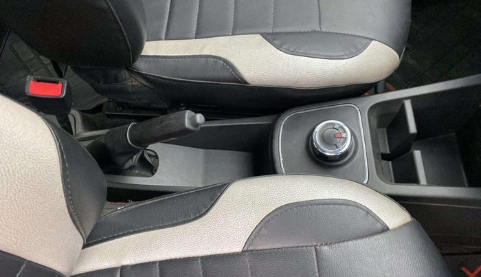 2020 Renault Kwid RXT 1.0 AMT (O), Petrol, Automatic, 34,529 km, Gear Lever