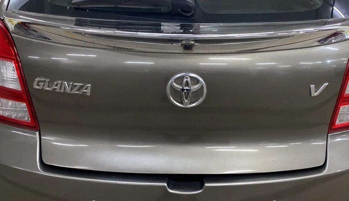 2019 Toyota Glanza V CVT, Petrol, Automatic, 88,348 km, Dicky (Boot door) - Slightly dented