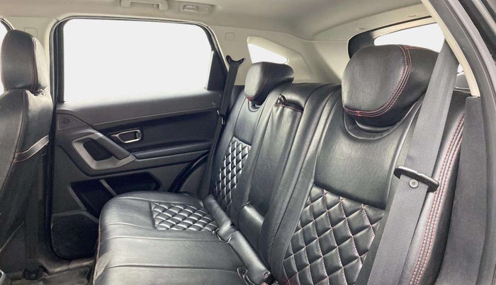 2021 Tata Harrier XZA PLUS 2.0L DARK EDITION, Diesel, Automatic, 51,052 km, Right Side Rear Door Cabin