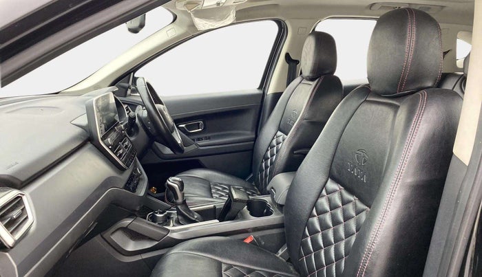 2021 Tata Harrier XZA PLUS 2.0L DARK EDITION, Diesel, Automatic, 51,052 km, Right Side Front Door Cabin