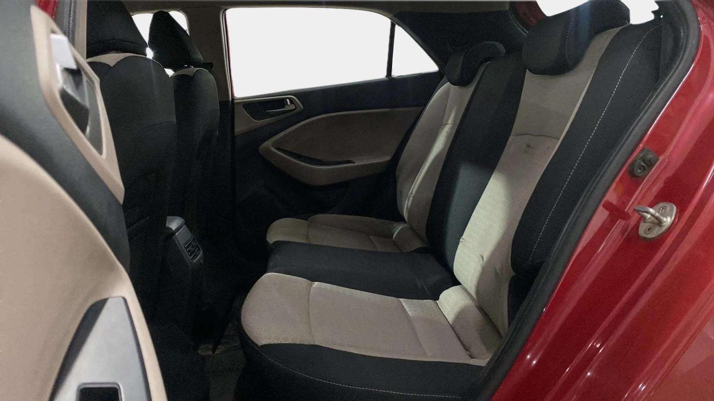 2014 Hyundai Elite i20 ASTA 1.2, Petrol, Manual, 61,370 km, Right Side Rear Door Cabin