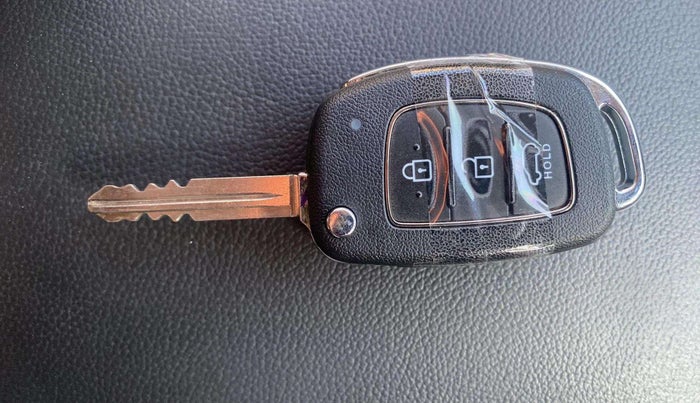 2022 Hyundai Creta E 1.5 PETROL, Petrol, Manual, 8,310 km, Key Close Up