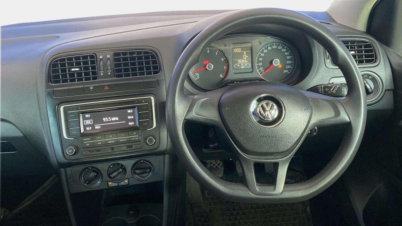 2016 Volkswagen Polo COMFORTLINE 1.2L, Petrol, Manual, 95,523 km, Steering Wheel Close Up