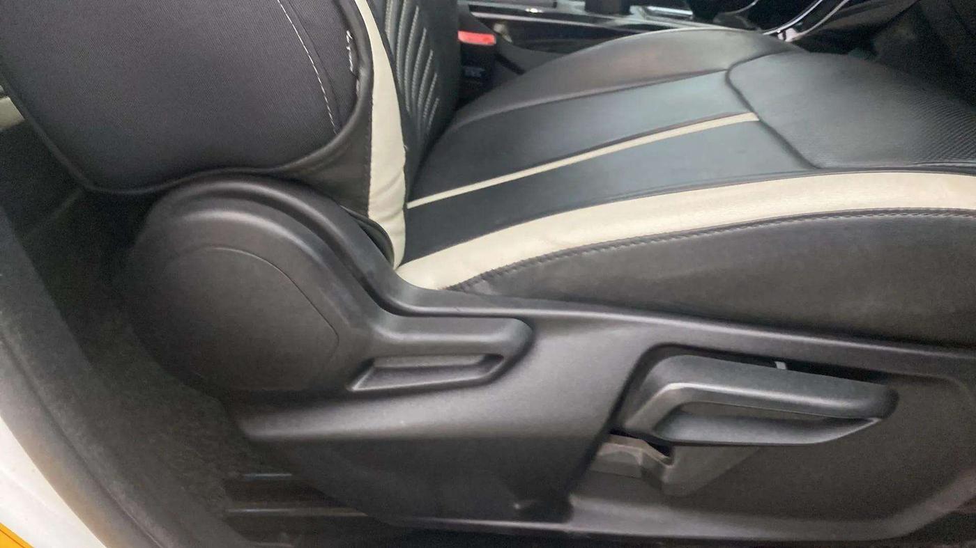 2023 Tata NEXON CREATIVE+ AMT 1.2 PETROL, Petrol, Automatic, 10,994 km, Driver Side Adjustment Panel
