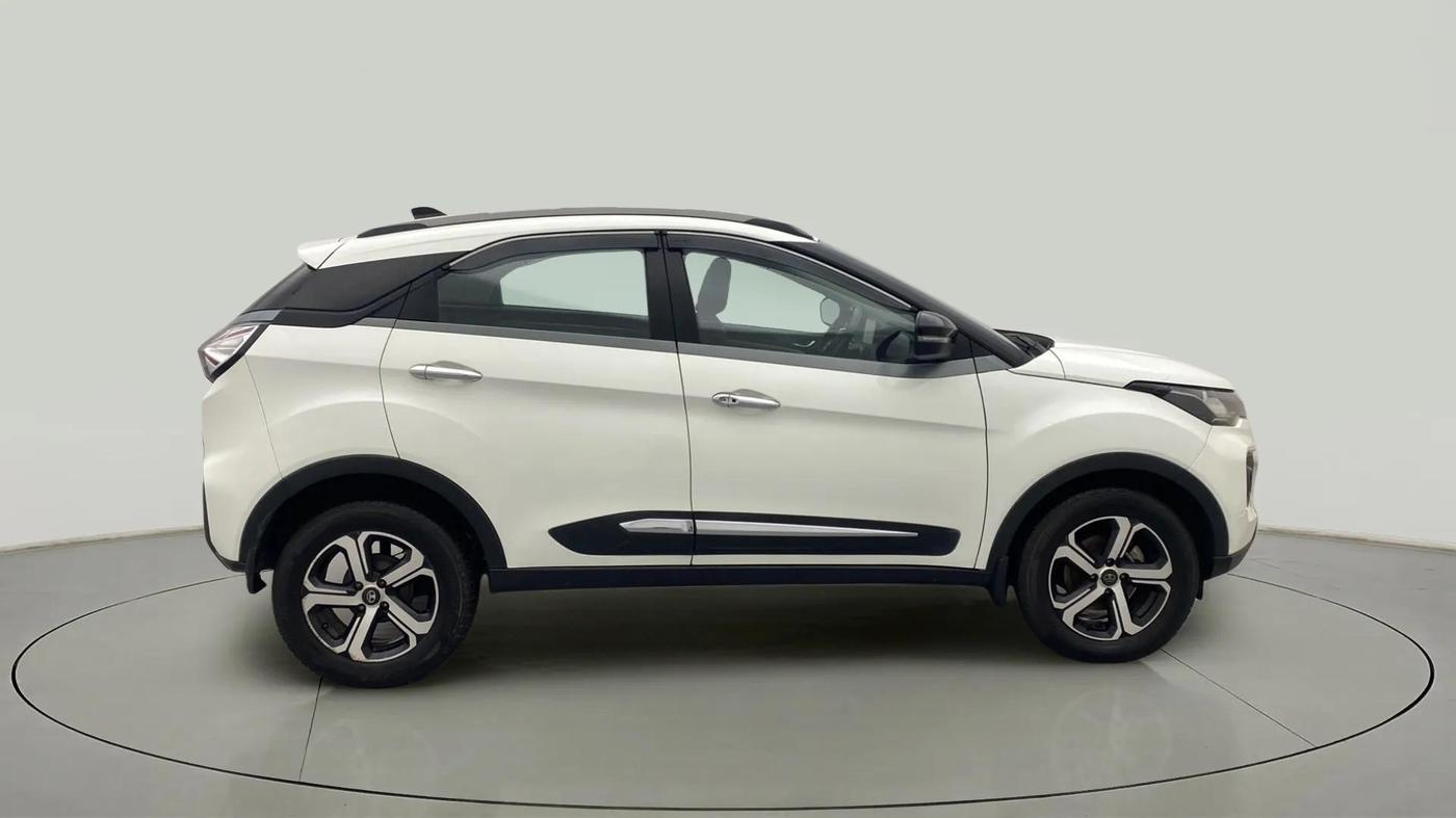 2021 Tata NEXON XZA PLUS (O) DIESEL, Diesel, Automatic, 56,973 km, Right Side View