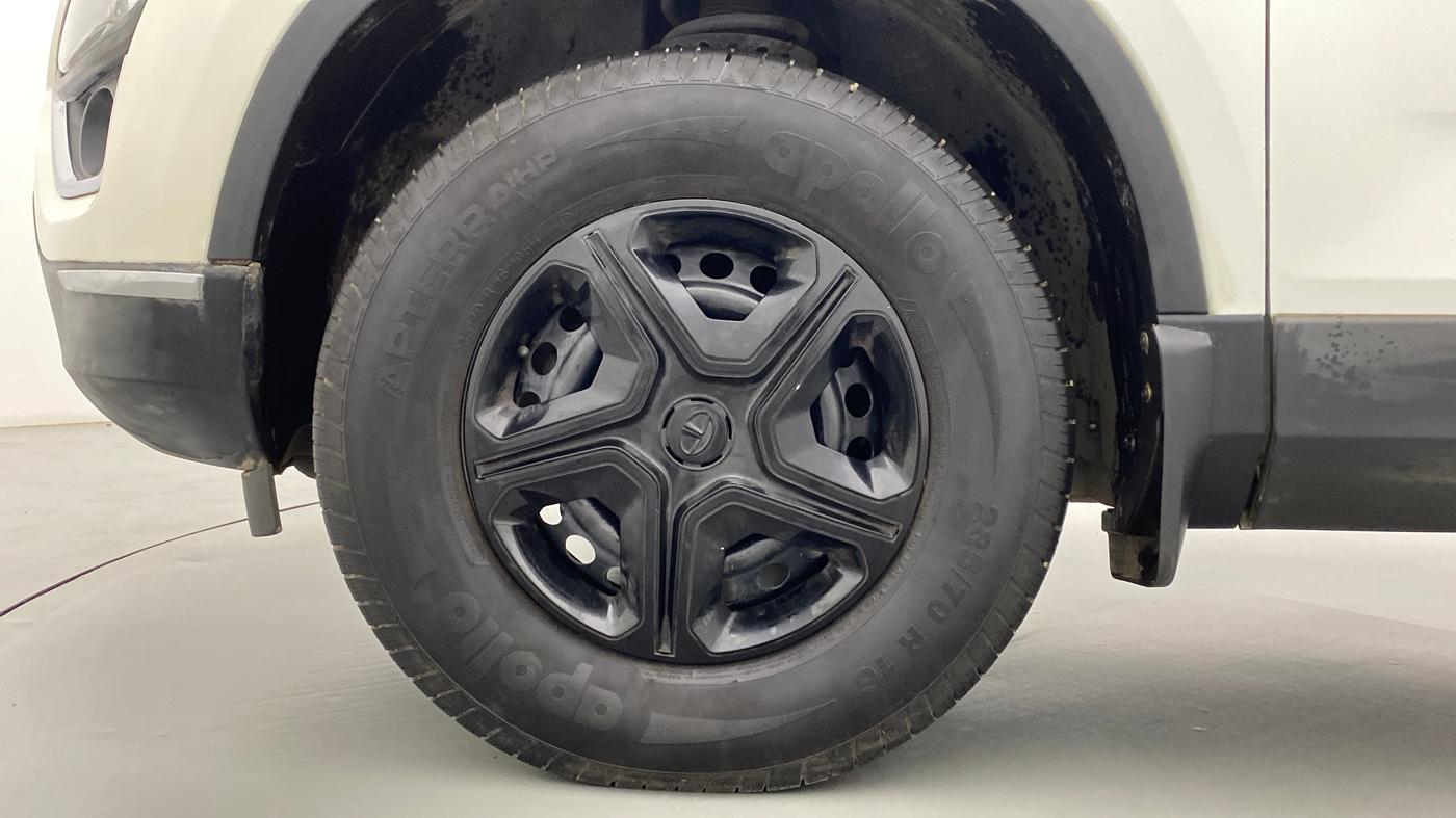 2021 Tata Harrier XE 2.0L Kryotec, Diesel, Manual, 28,447 km, Left Front Wheel