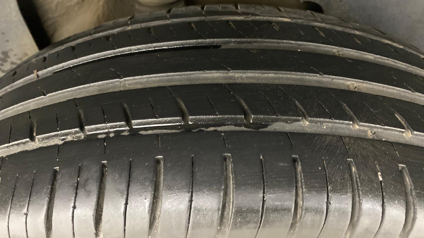 2021 Tata Harrier XE 2.0L Kryotec, Diesel, Manual, 28,447 km, Left Rear Tyre Tread