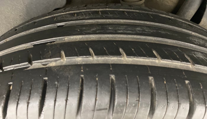 2021 Tata Harrier XE 2.0L Kryotec, Diesel, Manual, 28,447 km, Right Rear Tyre Tread