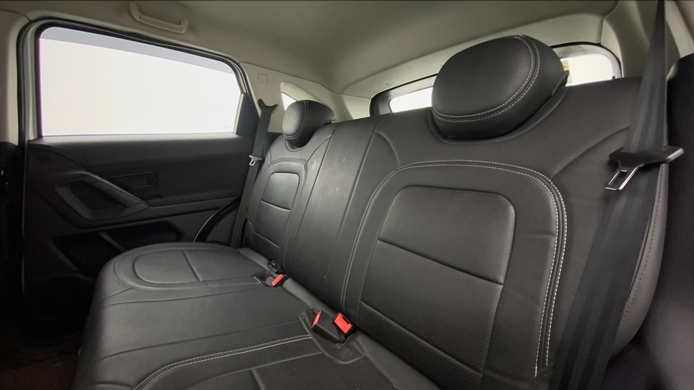2021 Tata Harrier XE 2.0L Kryotec, Diesel, Manual, 28,447 km, Right Side Rear Door Cabin