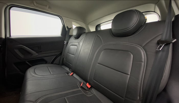 2021 Tata Harrier XE 2.0L Kryotec, Diesel, Manual, 28,447 km, Right Side Rear Door Cabin