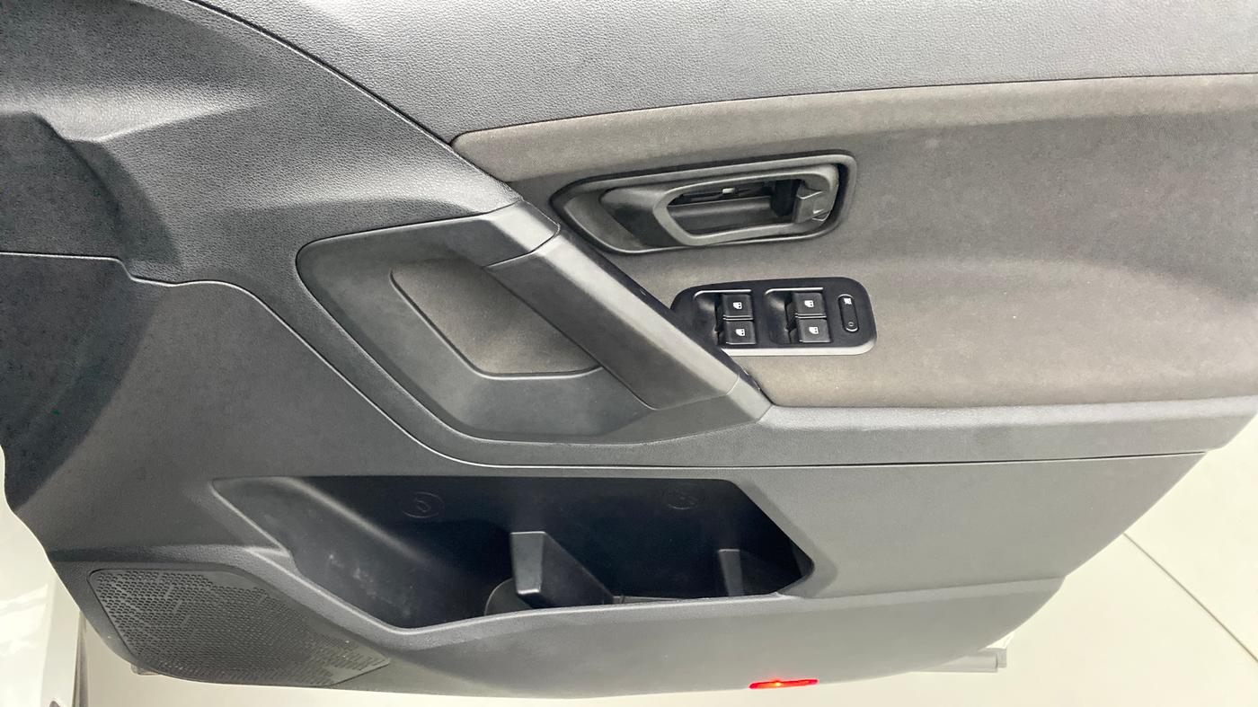 2021 Tata Harrier XE 2.0L Kryotec, Diesel, Manual, 28,447 km, Driver Side Door Panels Control