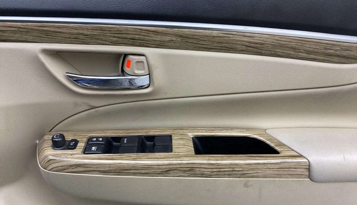 2018 Maruti Ciaz ALPHA 1.5 SHVS PETROL, Petrol, Manual, 64,207 km, Driver Side Door Panels Control